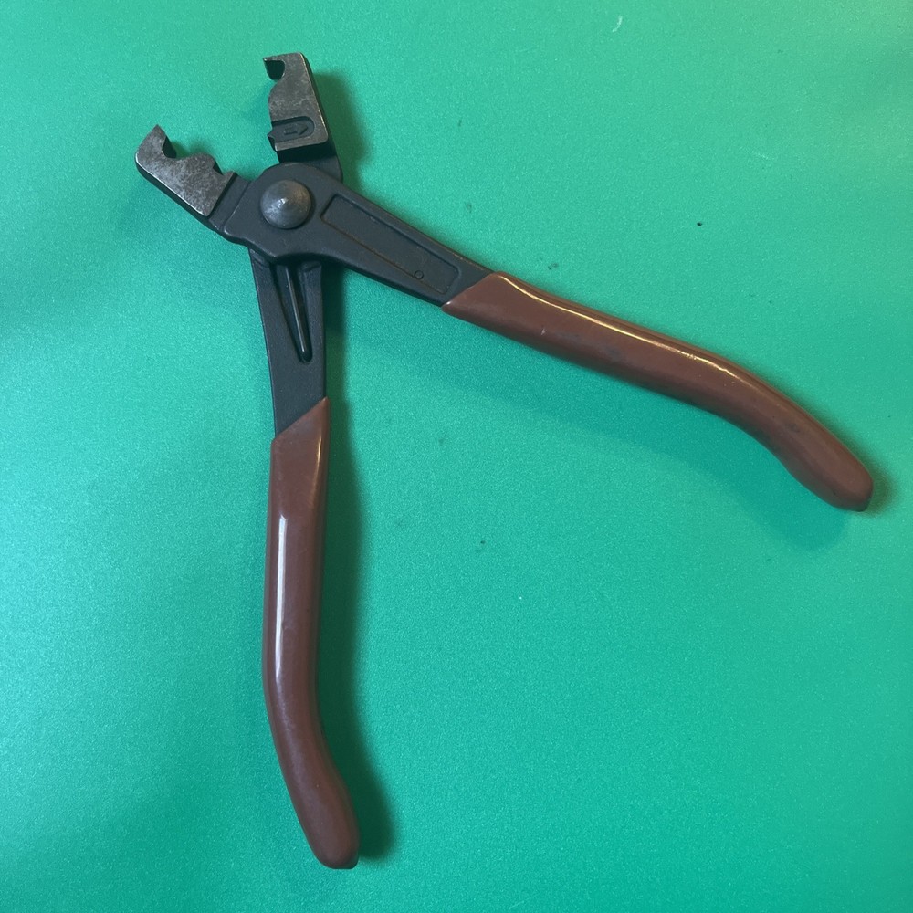 Matco Tools Clic-R Collar Pliers CP9406
