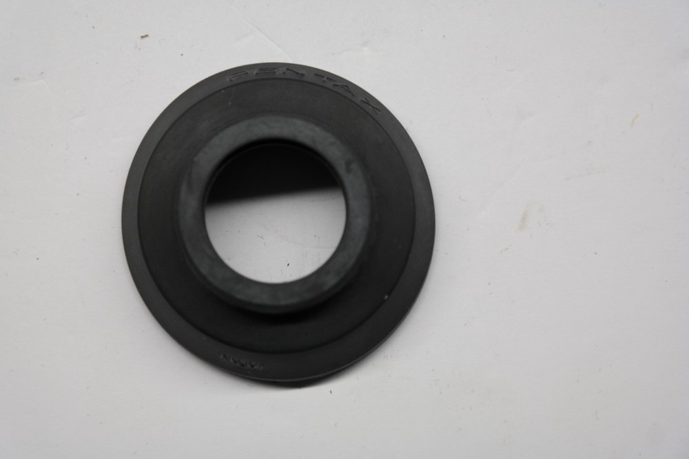 RUBBER EYE PIECE FOR PENTAX 67 CAMERAS
