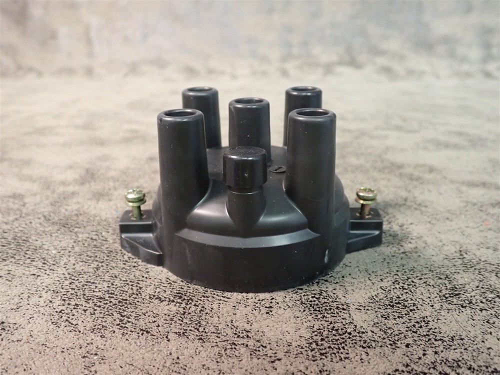 NEW WVE 5D1126 Distributor Cap (SS47)
