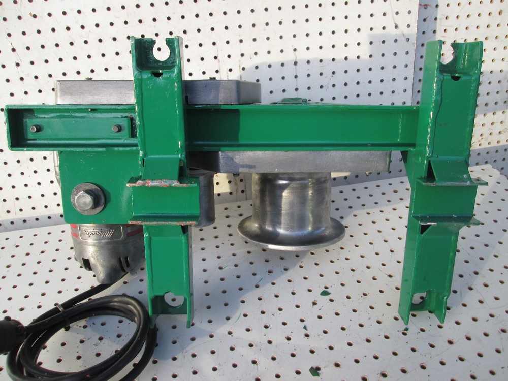 GREENLEE 640 CABLE TUGGER WIRE 4000lb. Ready to pull