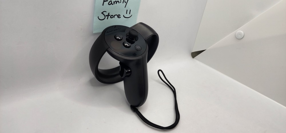 Meta Oculus Rift CV1 Touch Controllers RIGHT - Fully Tested And Working