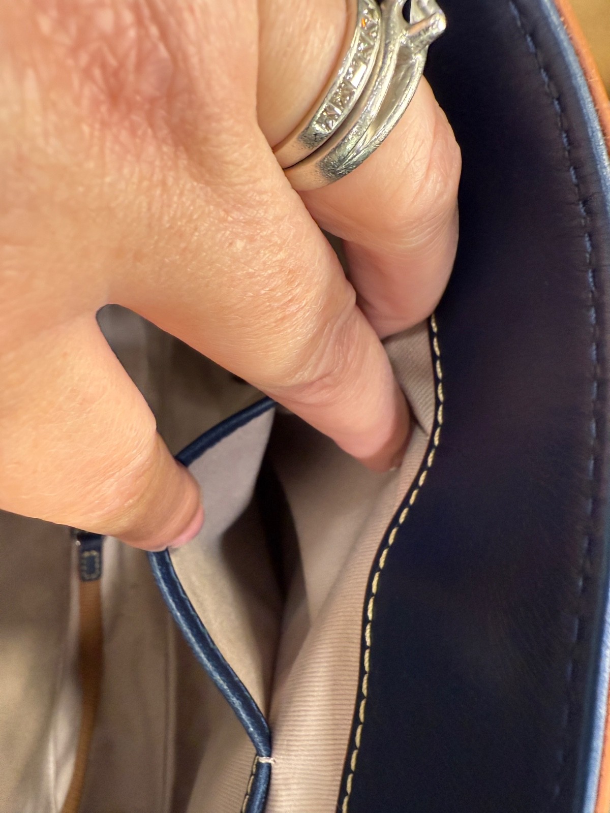 Disney Dooney & Bourke Large Haunted Mansion Tote – Ghost Bride Collector Purse