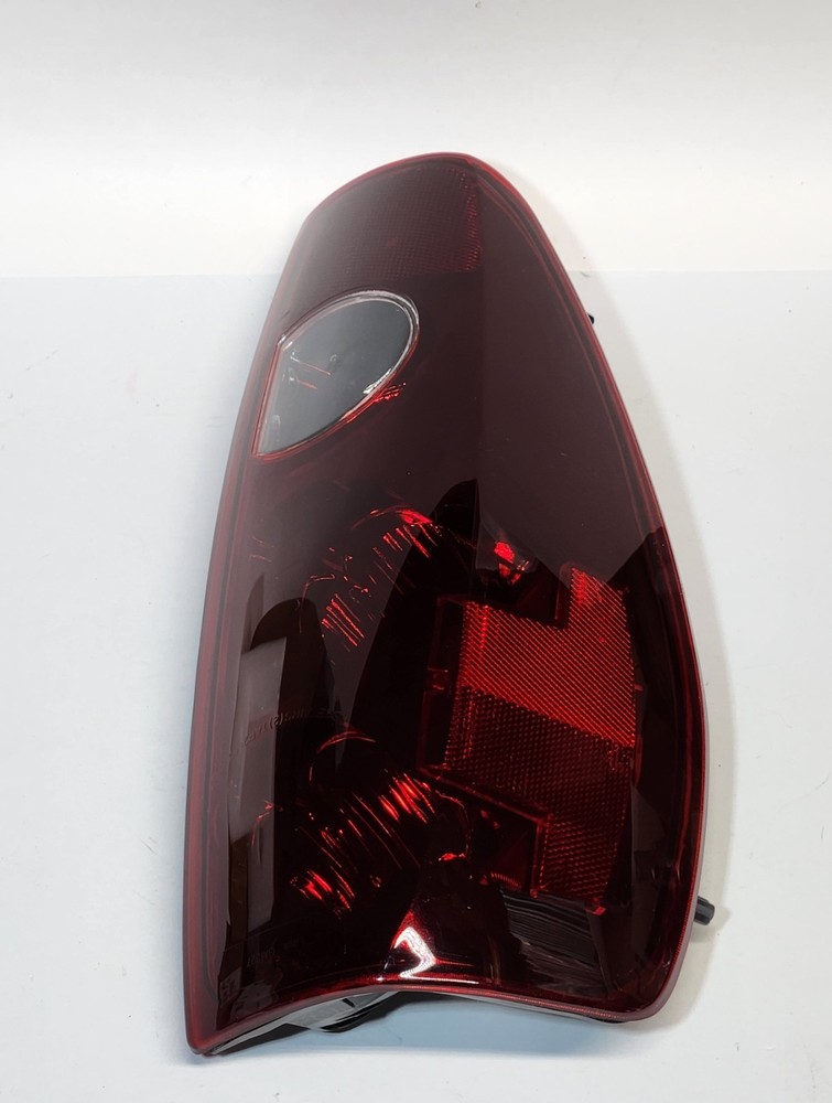 For 2004-2012 Chevy Colorado Rear Tail Light Assembly Unit Passenger Side