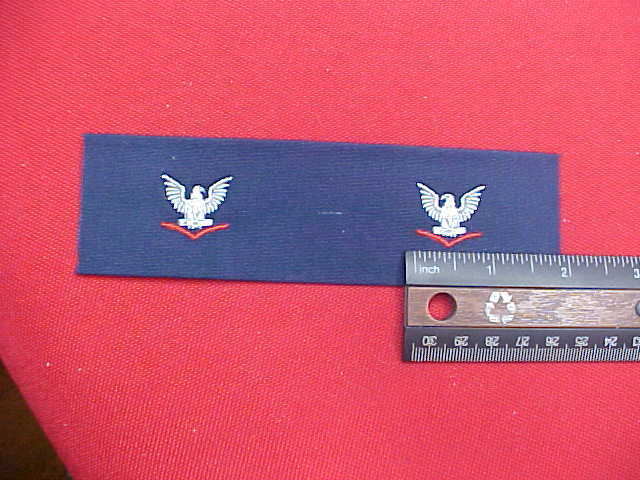 US Navy   E-4 collar device - coverall - embroidered pair smaller 3/4" crow