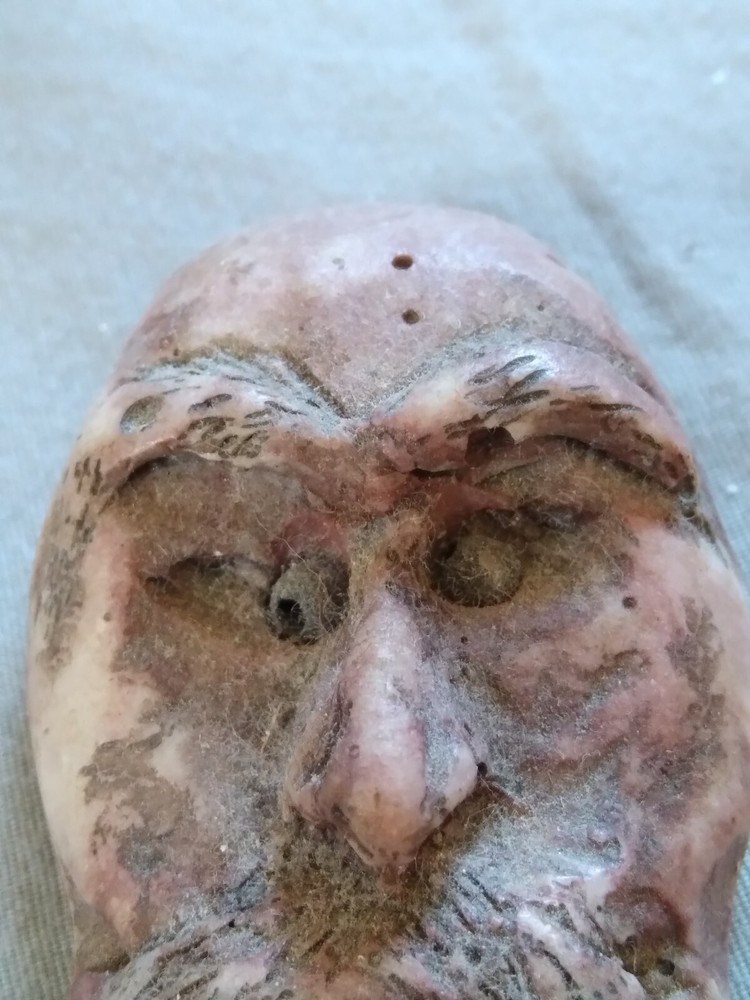 Vintage Man's Face Chewing Gum Dish Rest.