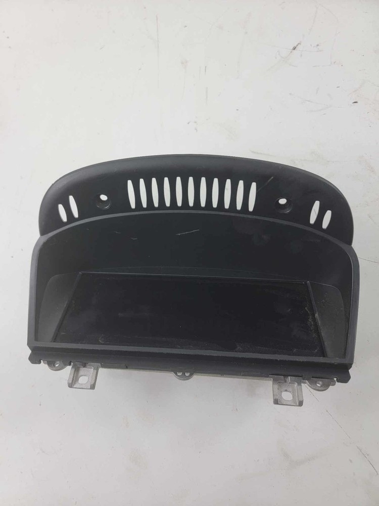 08-13 BMW E90 E92 E93 M3 OEM On Board Navigation Radio Info Screen Display
