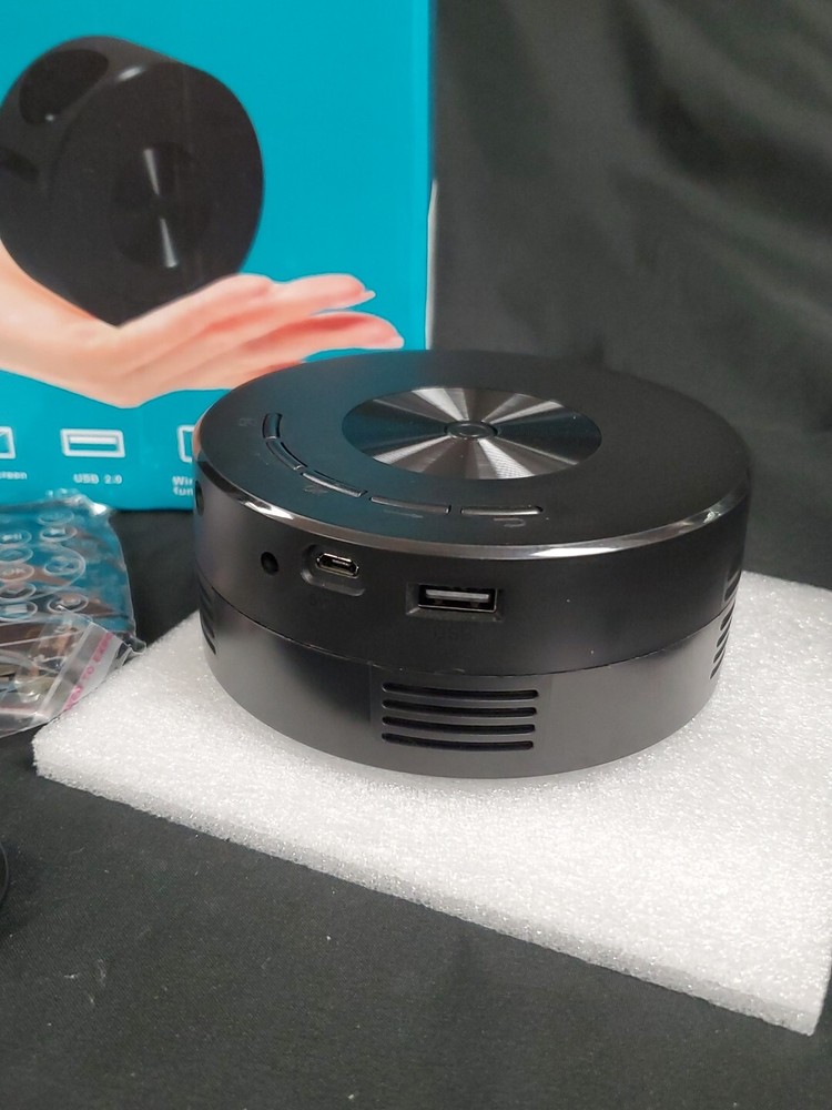 Rontundity Time to Enjoy Mini Projector LED 1080 Pixels NEW