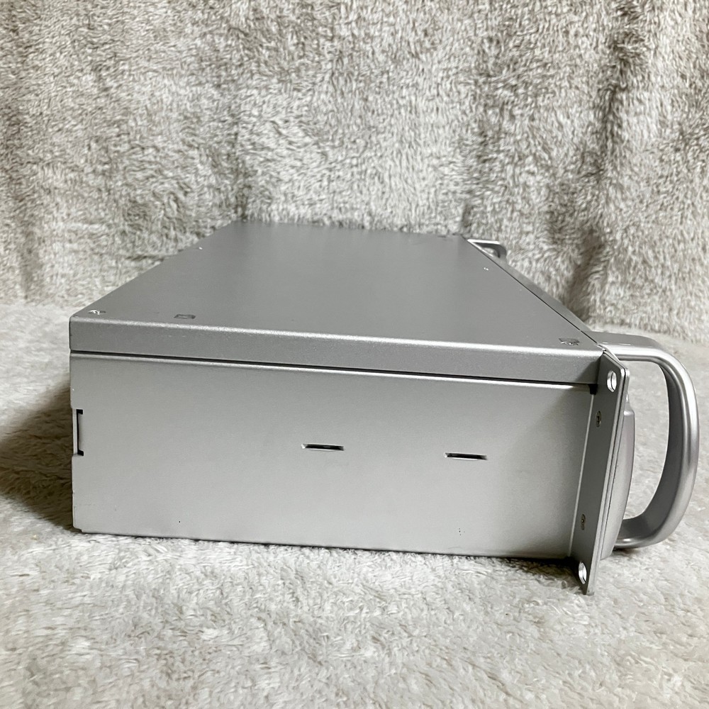 Behringer iNUKE NU3000 Rackmount | 3000W Stereo Power Amplifer