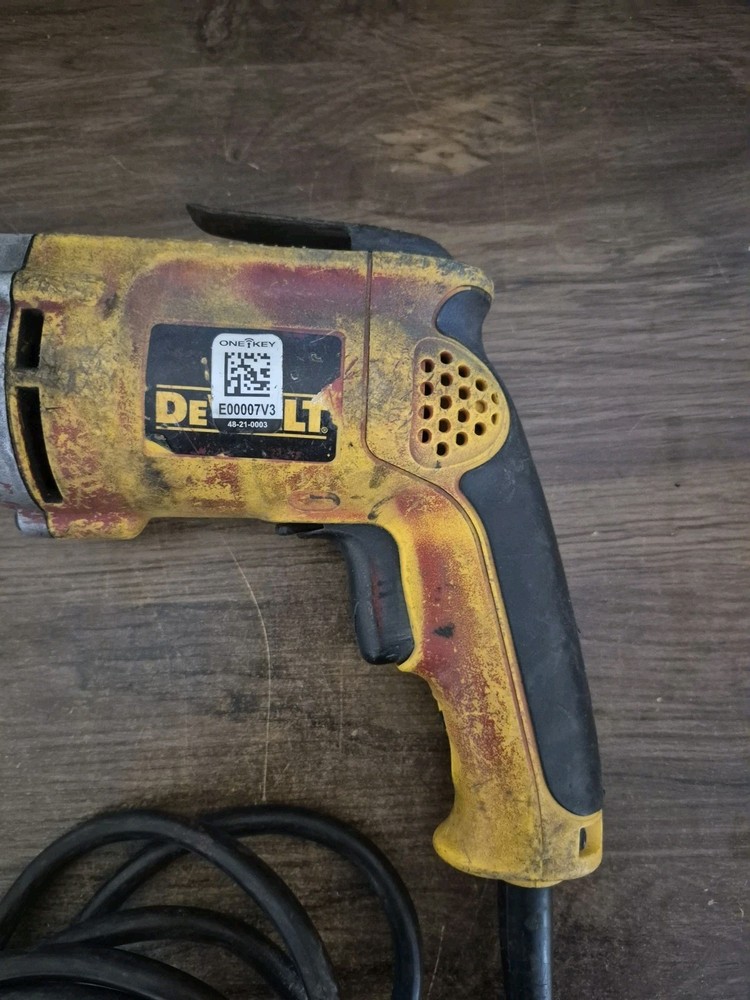 DeWalt DW268 Corded Variable Speed Reversing Versa-Clutch Screwdriver