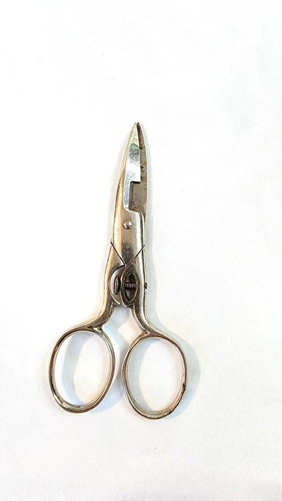 Vintage Arrow Buttonhole Scissors Embroidery Sewing