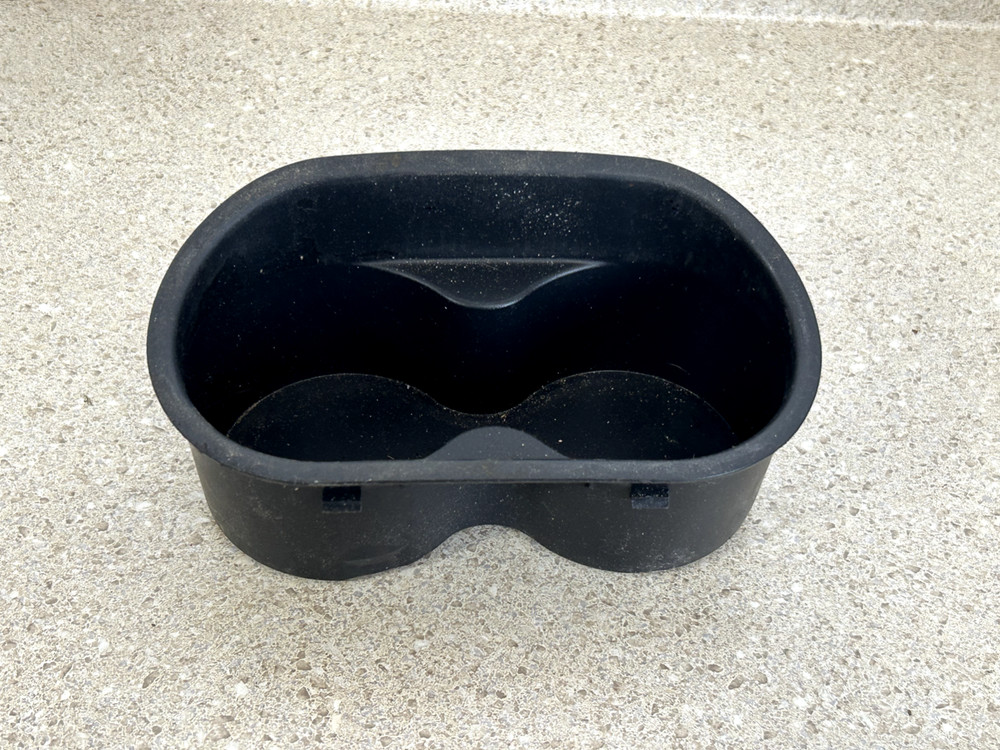 2005-2010 CHEVY COBALT CENTER CUPHOLDER INSERT TRIM  BLACK CONSOLE CUP HOLDER