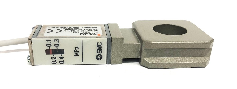 SMC Pressure Switch IS10M-40-L (ISW41) NOS