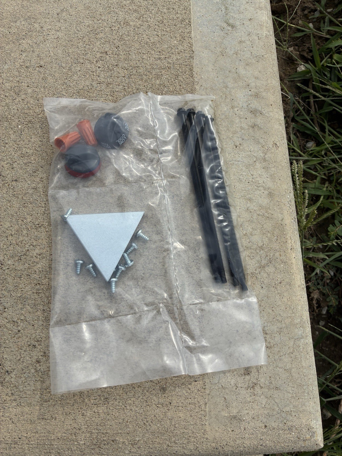 Coleman Mach 9430D715 Non-ducted Ceiling Assembly