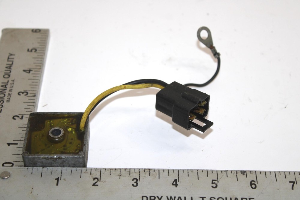 Ski-doo Oem Voltage Regulator 410110600 Q4654