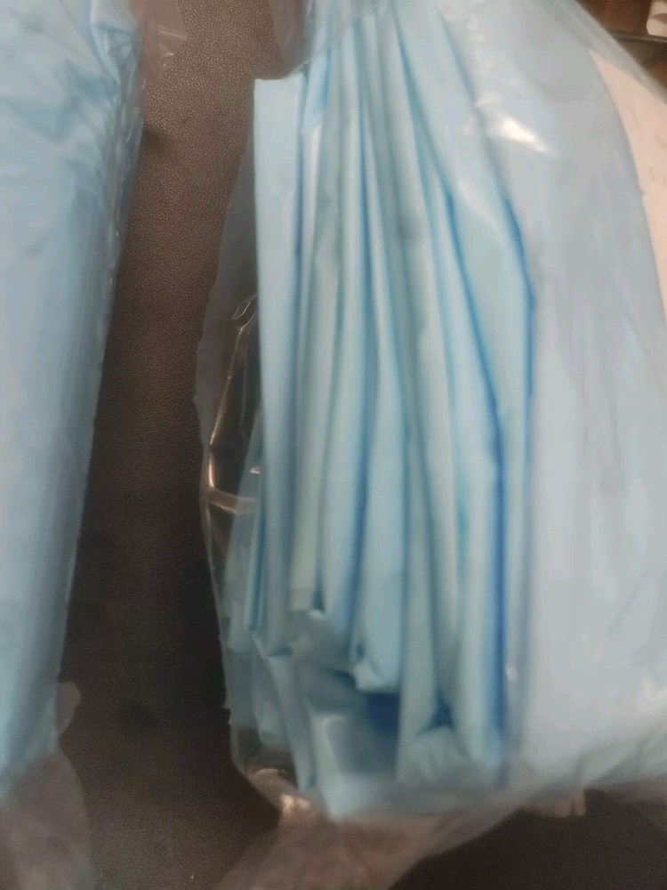 20 CPE Disposable Isolation Gowns