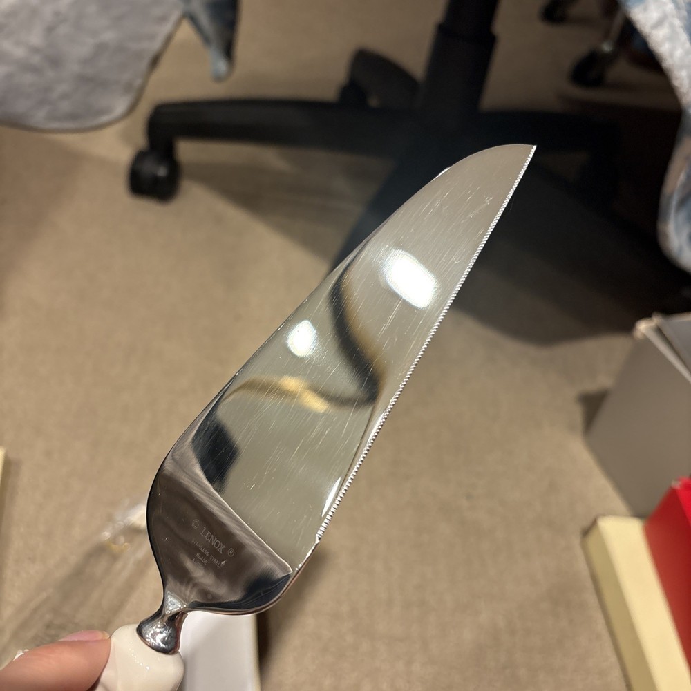 Lenox Wedding Cake Cutter