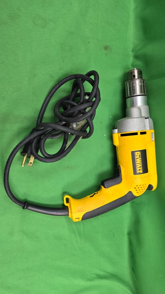 DEWALT DW235G 1/2" Variable Speed Corded Drill TESTED (E8)