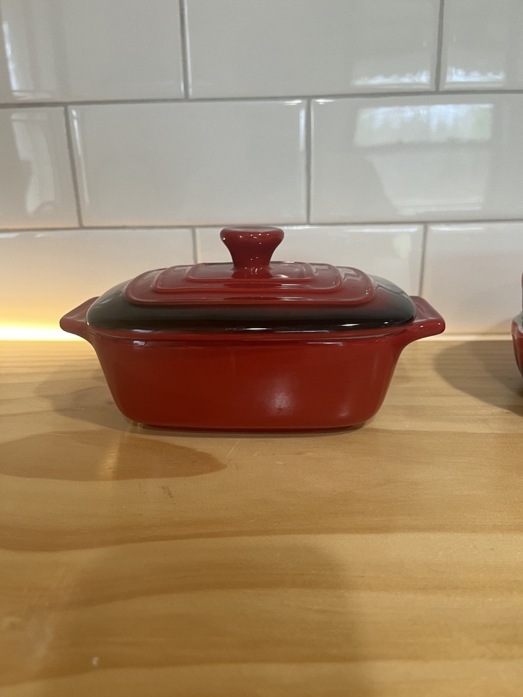 ROCQ Assorted Red & Black Cocotte Ceramic Bakeware Set Creme Brûlée 5 Piece