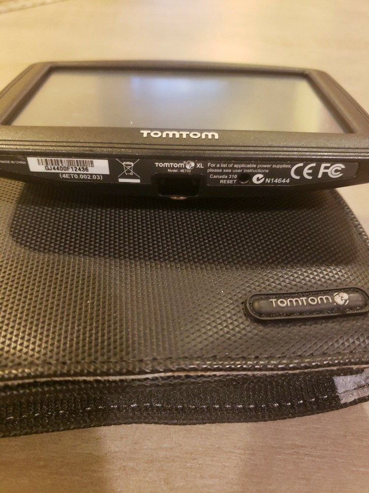 TOM TOM XL GPS N14644 Bundle