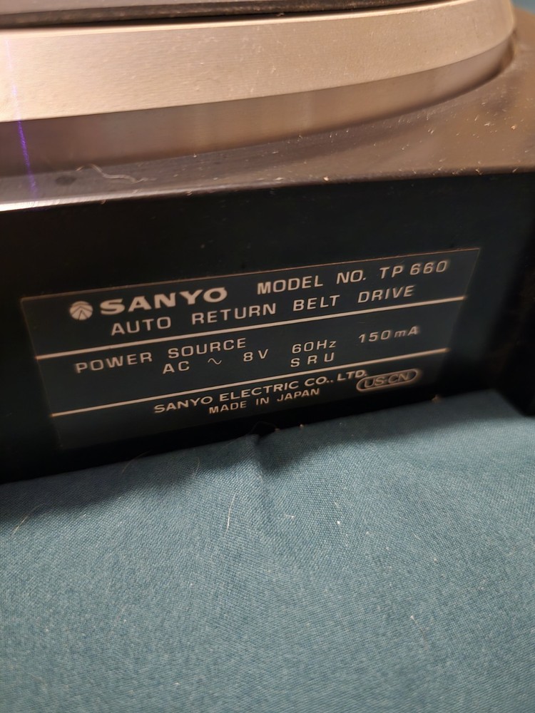 Sanyo TP 660 Auto Return Belt Driven Turntable