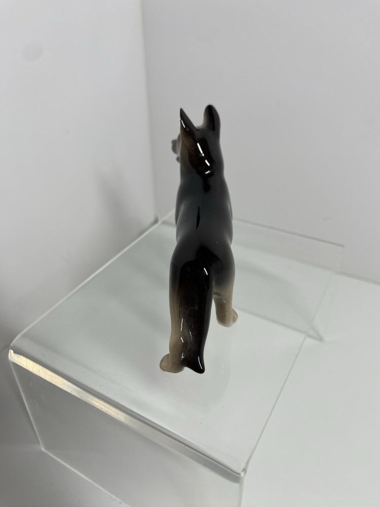 Hagen Renaker German Shepherd Figurine