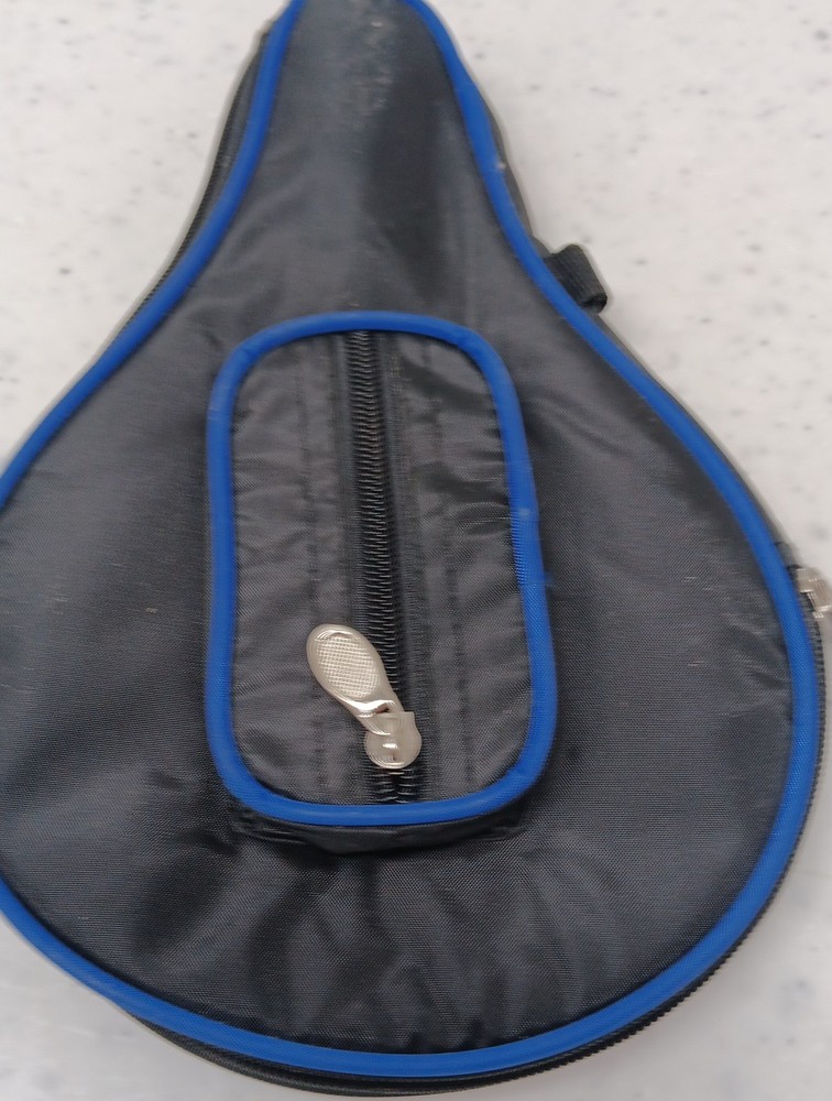 Giant Dragon Platinum Super Spin Ping Pong Paddle with case preowned