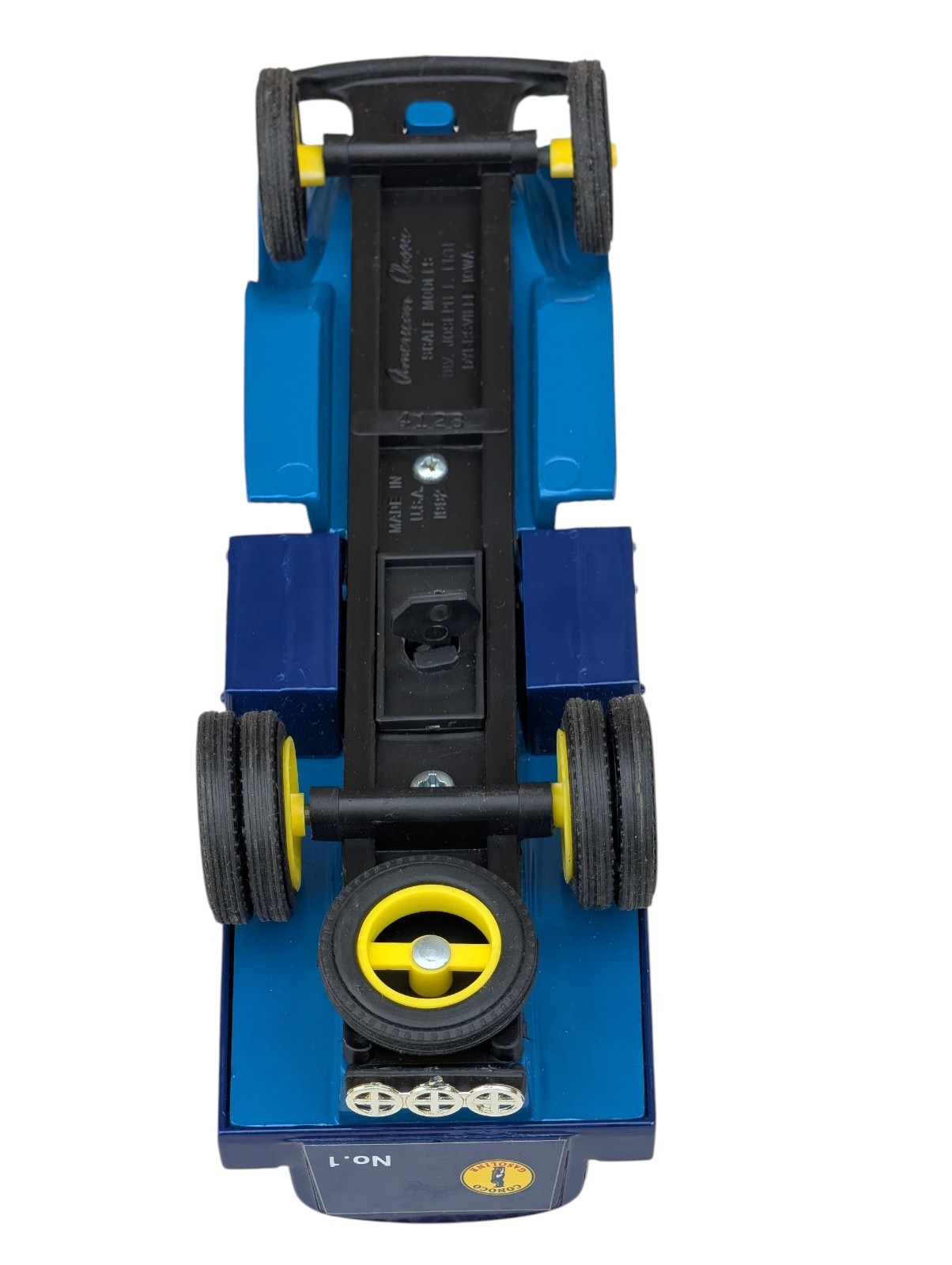 Vintage 1929 International Continental Oil Tanker Bank Ertl Die Cast Truck