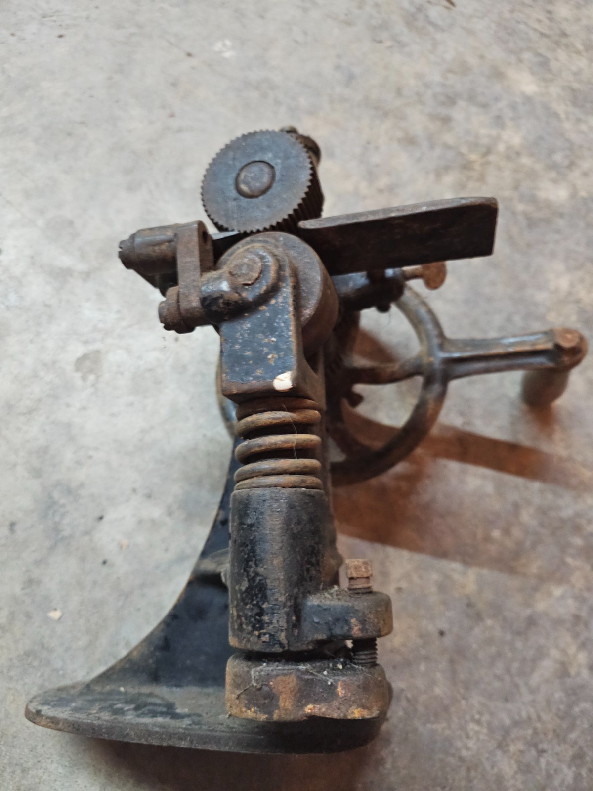 Vintage American Hand Crank Leather Splitting Skiver Tool Antique St. Louis USA