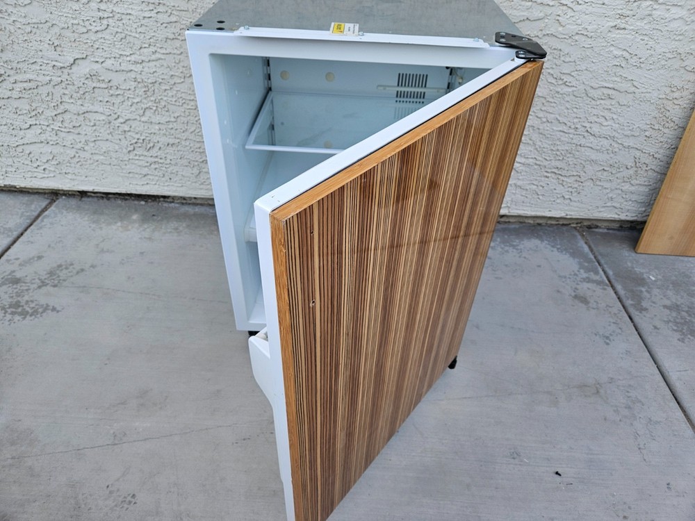 Sub-Zero UC24C - 24 Inch Built-in Undercounter Refrigerator /Freezer Panel Ready