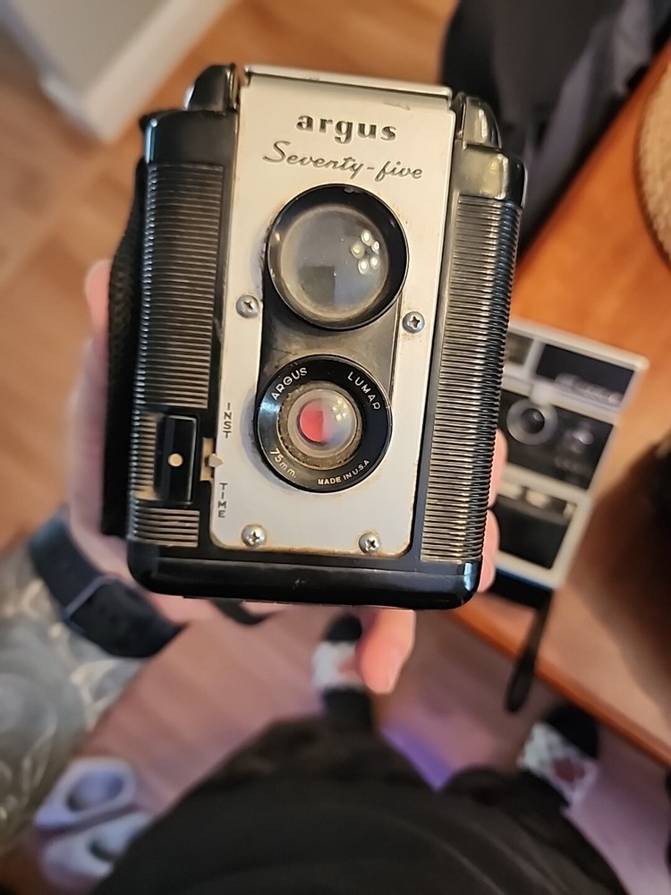 Kodak Instant Camera & ITT MagicFlash With Case