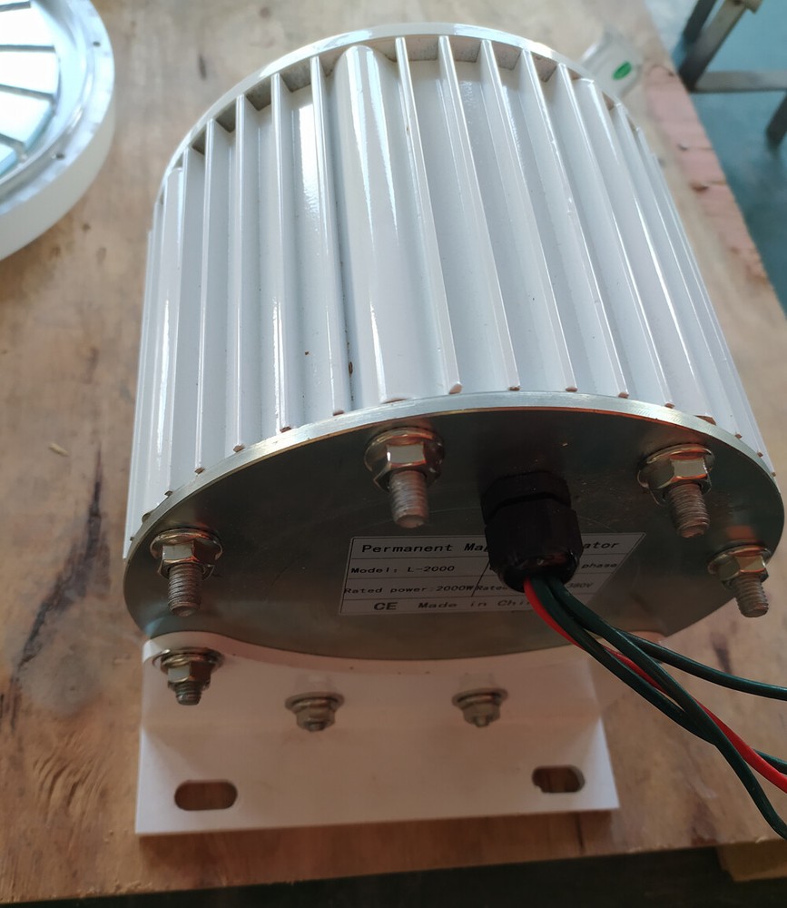 2000W Permanent Magnet Generator 3 Phase 48V Synchronous Low Torque Dynamo Motor