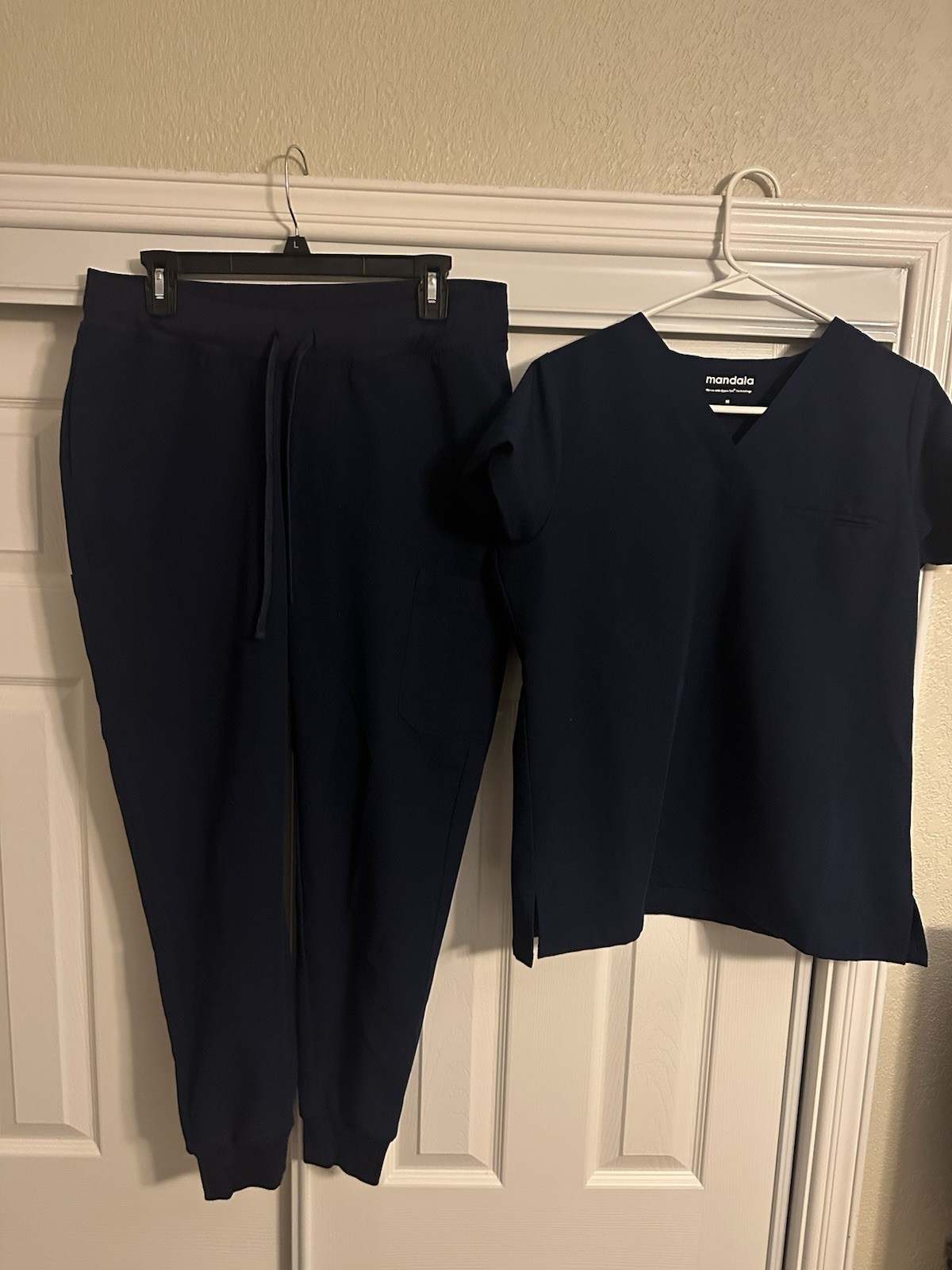 Mandala Scrubs Women’s Navy Set M V-Neck Top + Joggers Wrinkle-Free