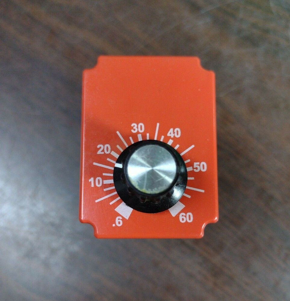 AMETEK S1K-60-461 SOLID STATE TIME DELAY RELAY WITH TIMEMARK 51X120 RELAY SOCKET
