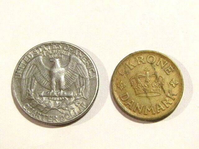 Denmark 1924 1/2 Krone Coin
