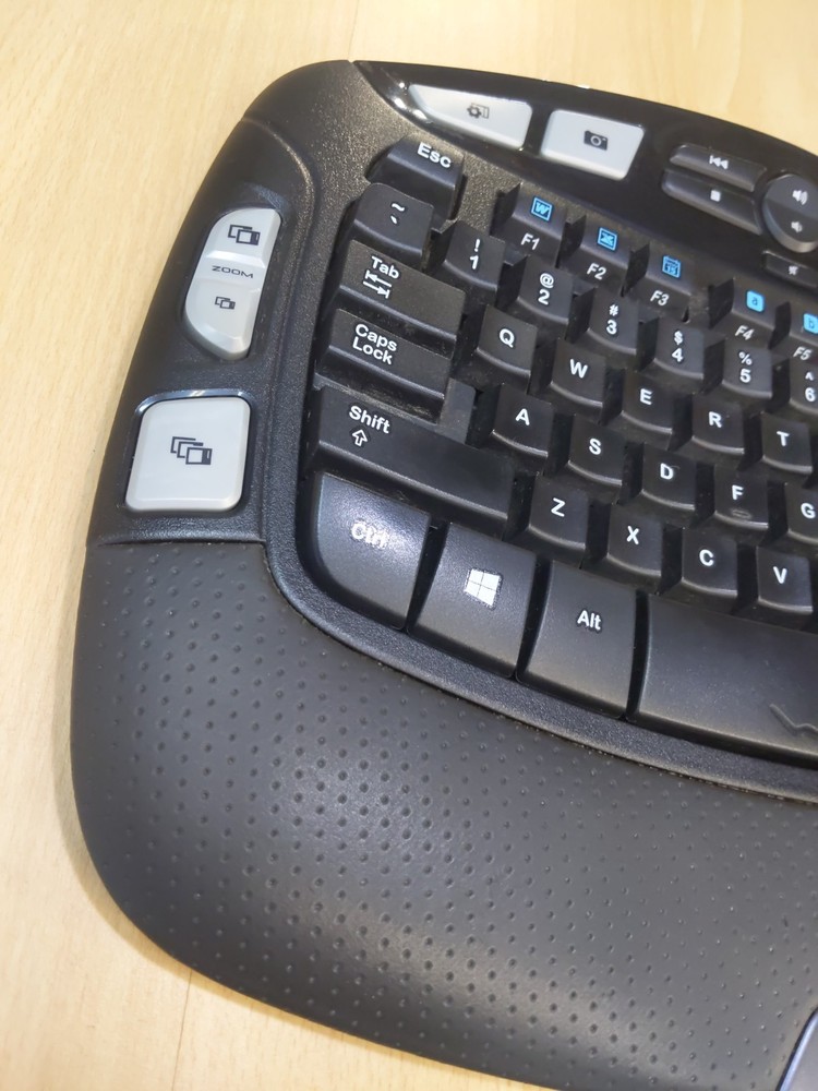 Logitech Wireless Wave Keyboard K350 & Mouse Set + M310 Mouse + USB Dongle E