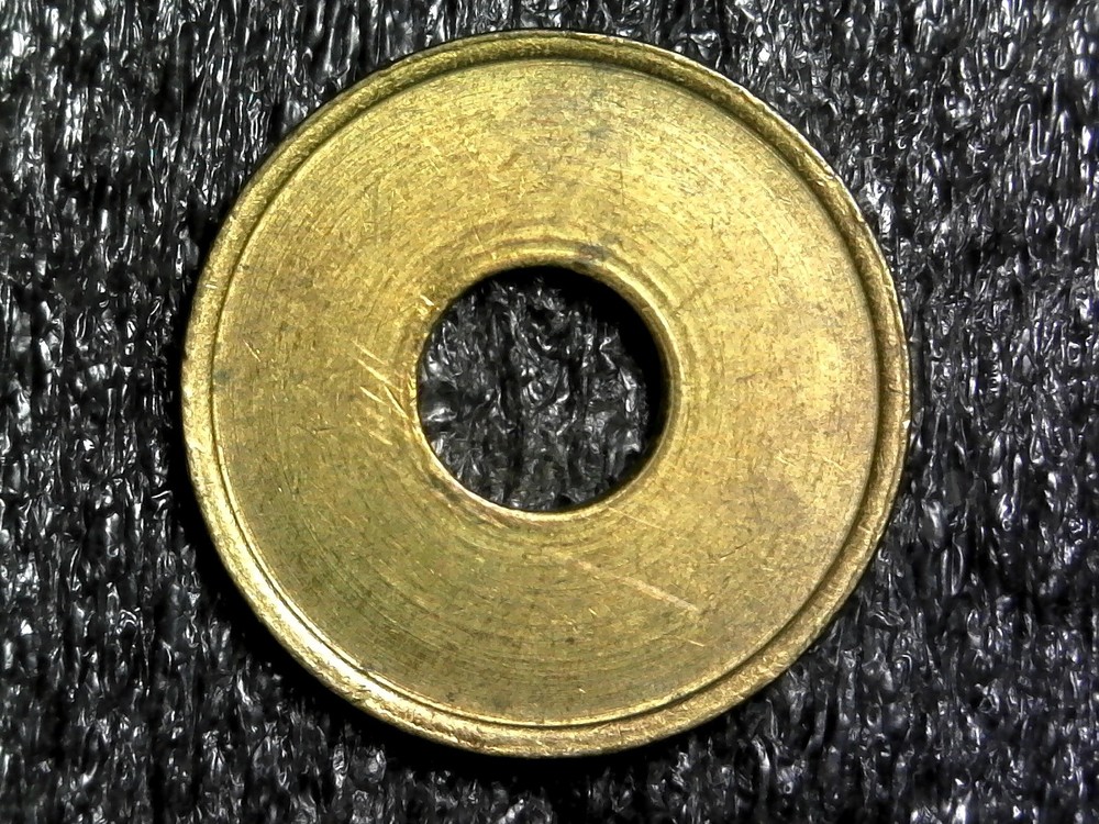 Blank with Hole Token 23mm (c51)