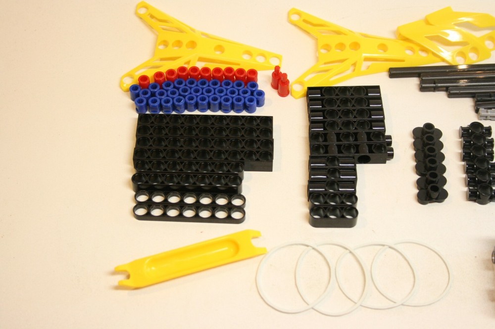 Thames & Kosmos Engineering Makerspace Off-Road Rovers 100% Complete +Manual