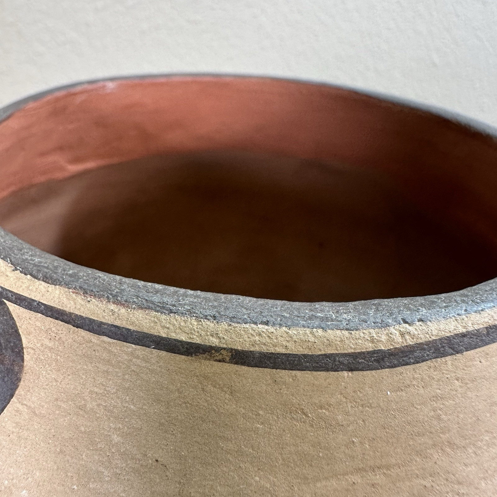 Unsigned Authentic New Mexico Zia Pueblo Indian Pottery Painted Bird Pot 7.5”