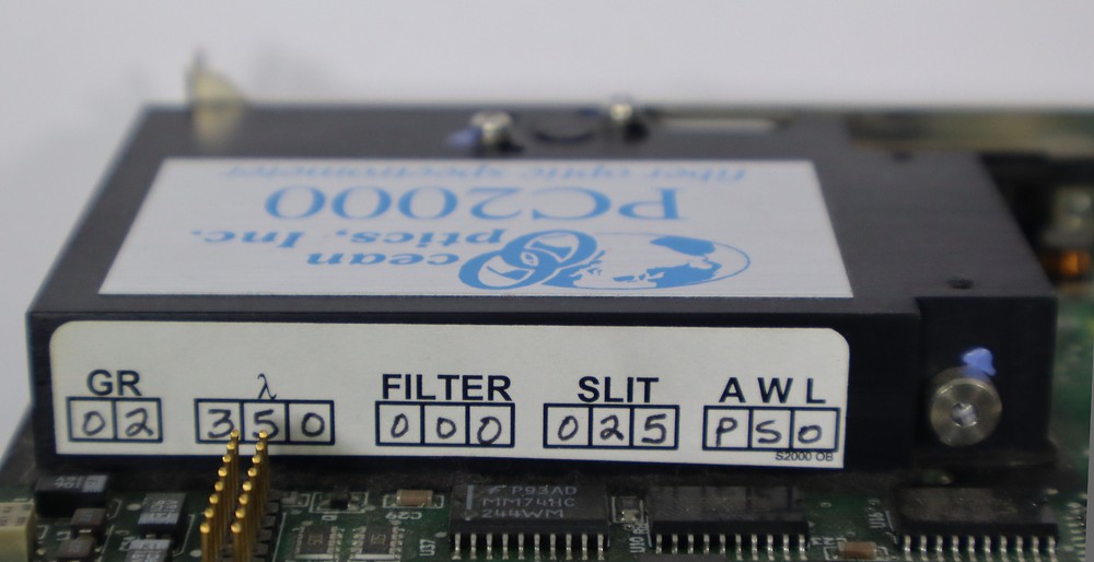 Ocean Optics Inc PC2000 fiber optic spectrometer PC2000/7DM/ISA