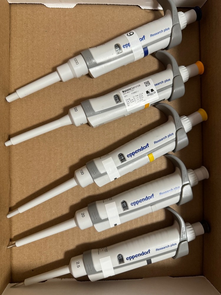 Eppendorf Research Plus pipette set