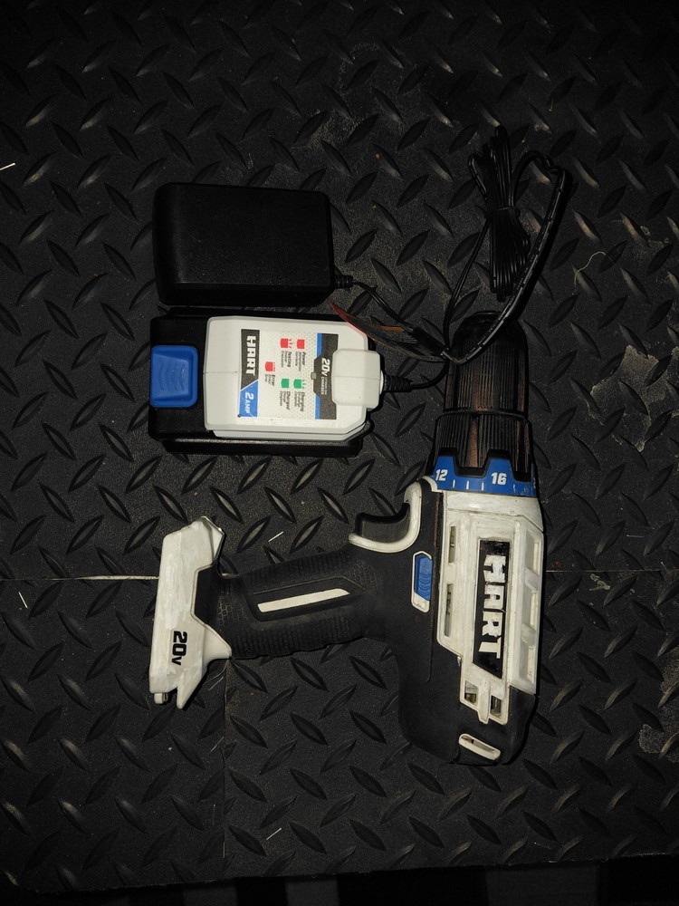 20v Hart drill set with charger