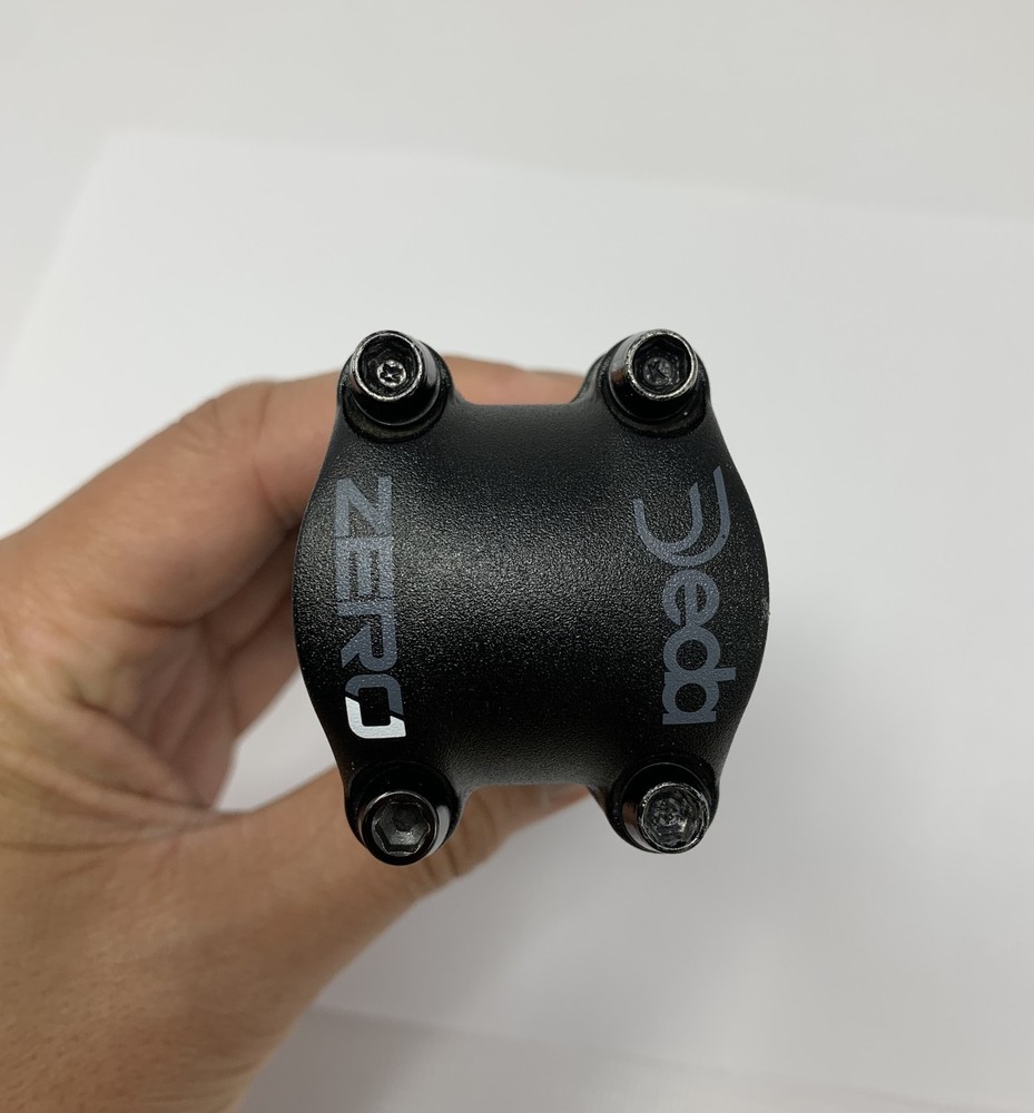 Deda Elementi Zero 8D x 110mm x 31.8mm Stem