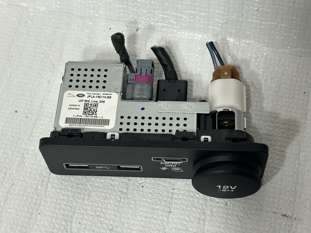 OEM JAGUAR E-PACE USB PORT & 12V SOCKET TRIM PANEL JPLA19E110BB 2017 - 2021