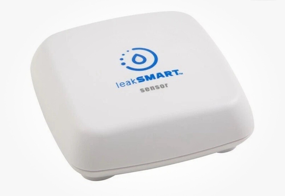 leakSMART 17085A Water Leak Control Sensor - White