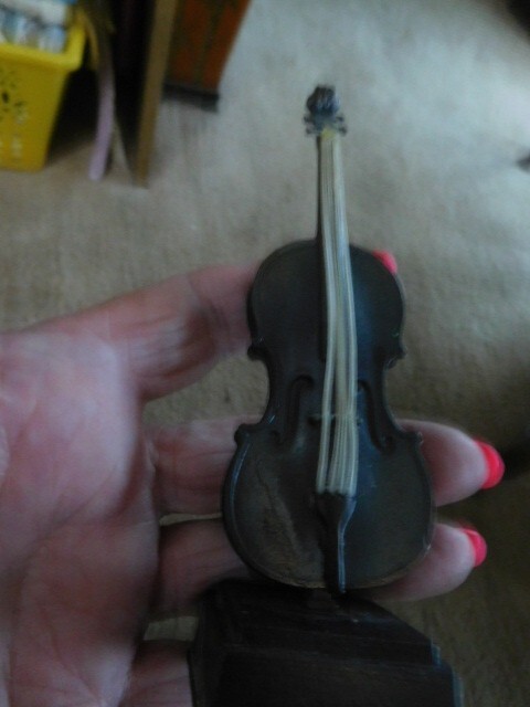Miniature Violin Instrument Metal Pencil Sharpener