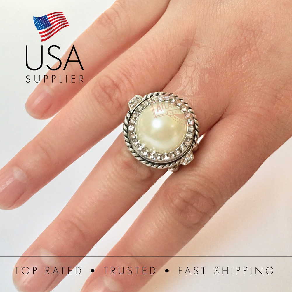 Snap Button Adjustable Stretchy Ring w/Rope Border and Rhinestones inset