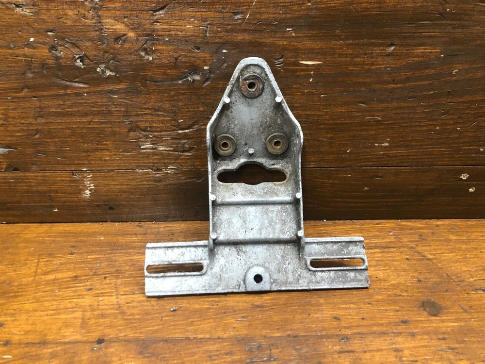 SUZUKI LS650 SAVAGE NUMBER PLATE BRACKET