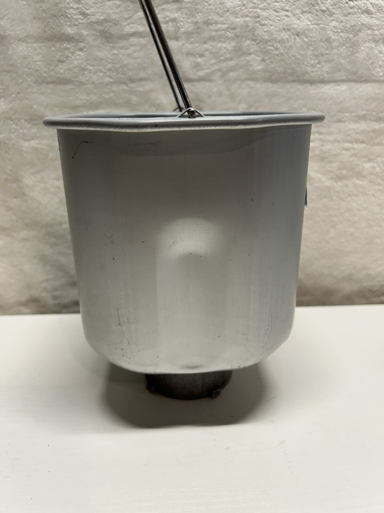 Breadman Bread Maker TR441 Original Pan And Paddle