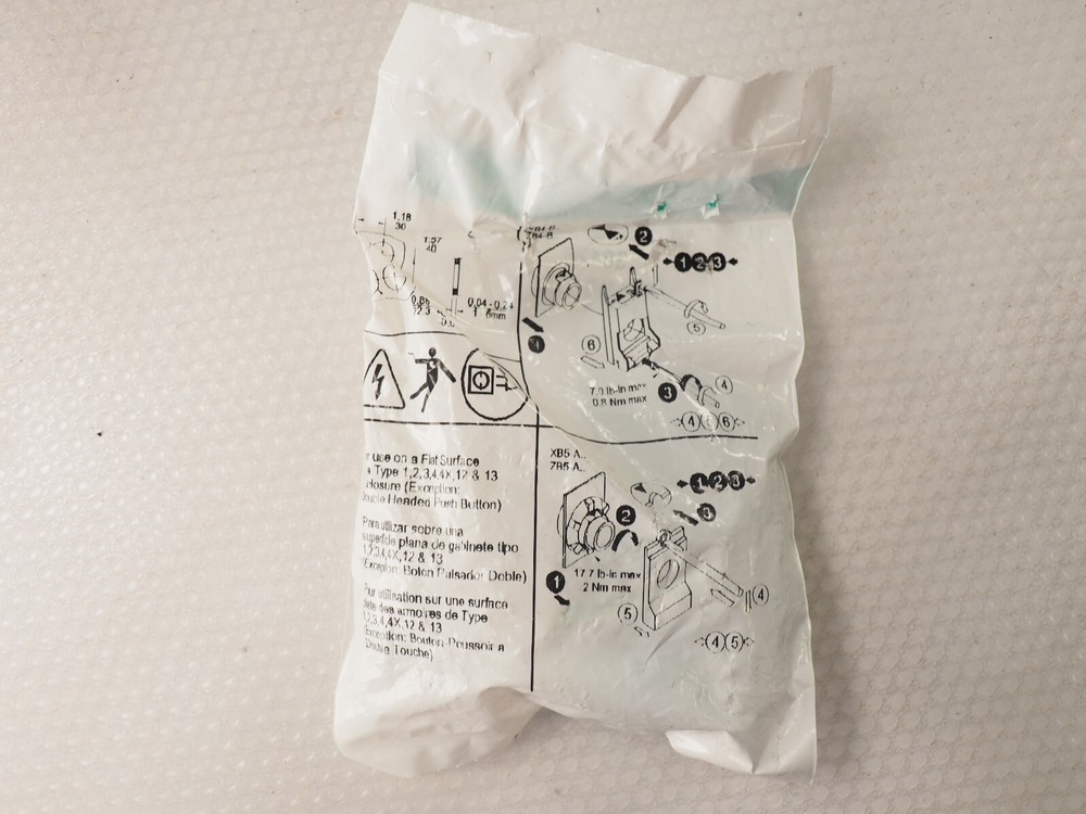 TELEMECANIQUE XB4BVB3 38128 Green Push Button Light Module