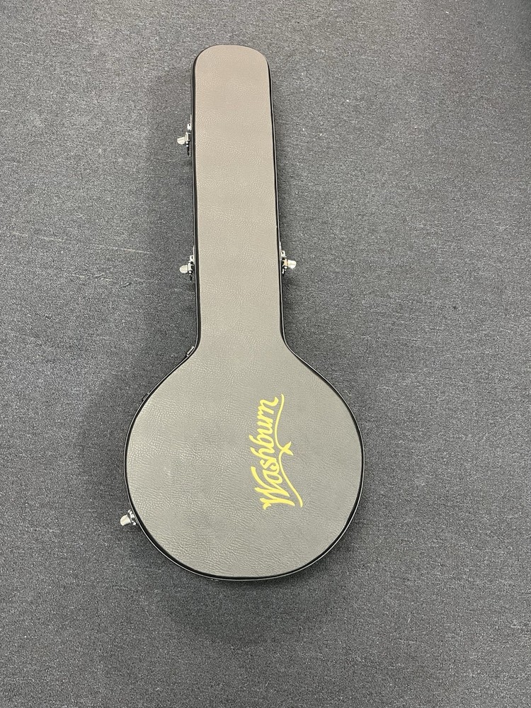 Washburn B 16 Banjo with Case